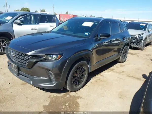 7MMVABAM3RN219258 2024 MAZDA CX-50 - Image 2