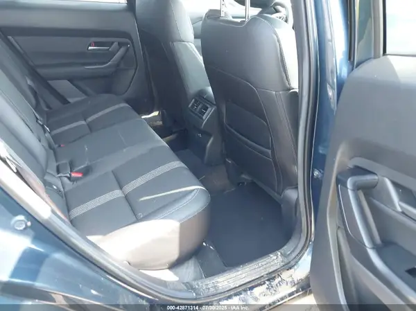 7MMVABAM3SN317163 2025 MAZDA CX-50 - Image 8