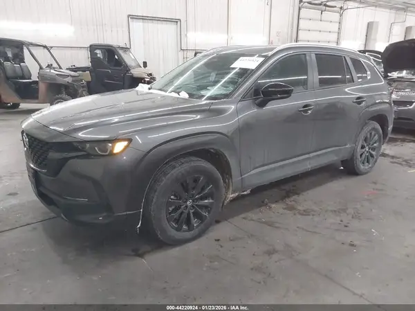 7MMVABAM3SN333394 2025 MAZDA CX-50 - Image 2