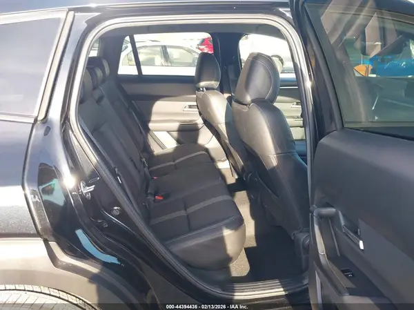 7MMVABAM4SN322940 2025 MAZDA CX-50 - Image 8