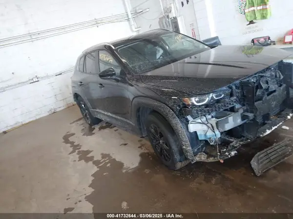 7MMVABAM4SN330911 2025 MAZDA CX-50 - Image 1