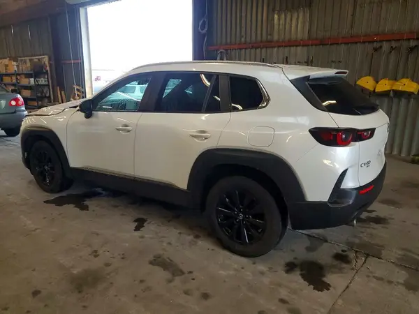 7MMVABAM5SN320890 2025 MAZDA CX-50 - Image 2