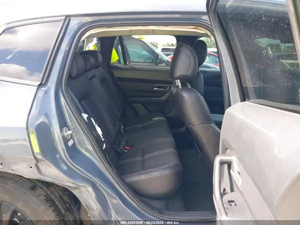 7MMVABAM6PN107065 2023 MAZDA CX-50 - Image 8
