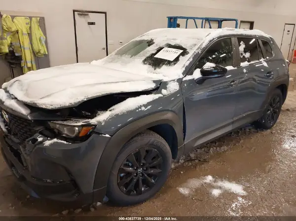 7MMVABAM6RN168581 2024 MAZDA CX-50 - Image 2