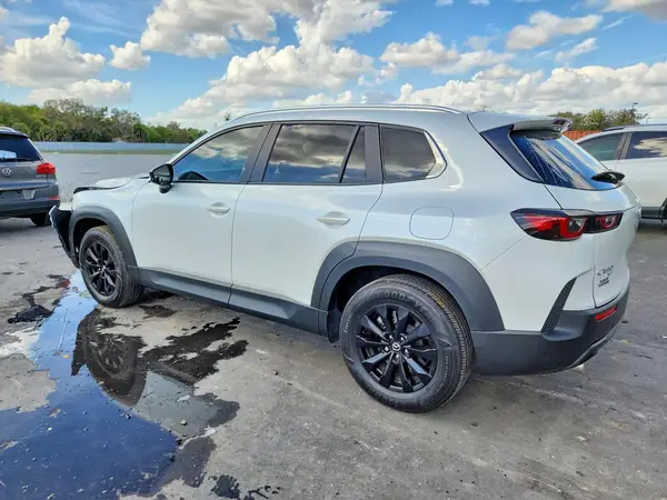 7MMVABAM6RN240010 2024 MAZDA CX-50 - Image 2