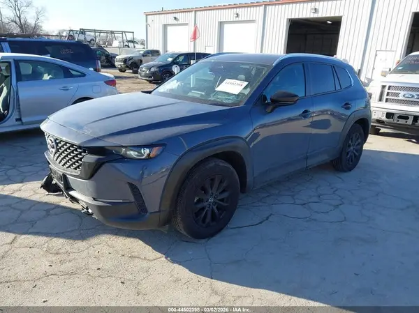 7MMVABAM6SN325418 2025 MAZDA CX-50 - Image 2