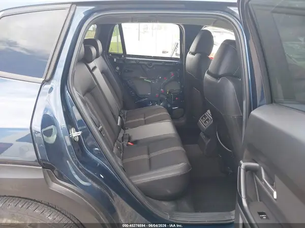 7MMVABAM6SN345684 2025 MAZDA CX-50 - Image 8