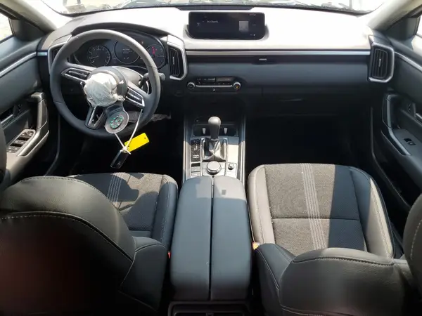 7MMVABAM7SN332667 2025 MAZDA CX-50 - Image 8