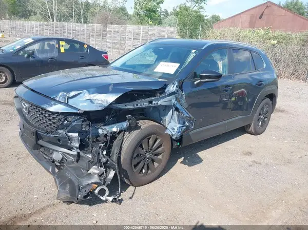 7MMVABAM7SN337478 2025 MAZDA CX-50 - Image 2