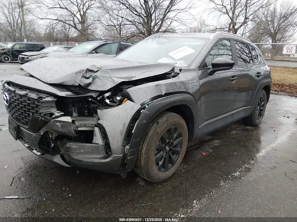 7MMVABAM7SN367919 2025 MAZDA CX-50 - Image 2