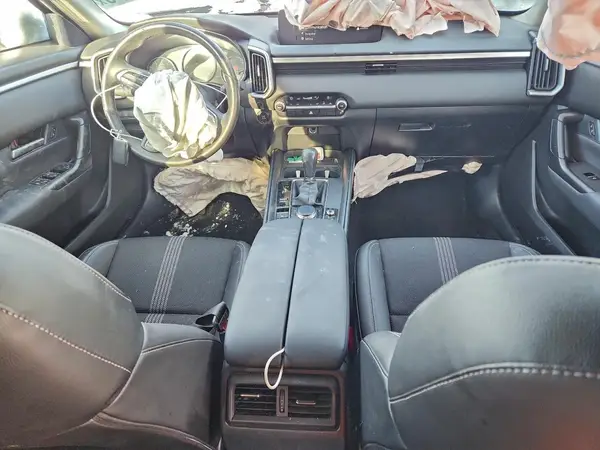 7MMVABAM9RN209415 2024 MAZDA CX-50 - Image 8