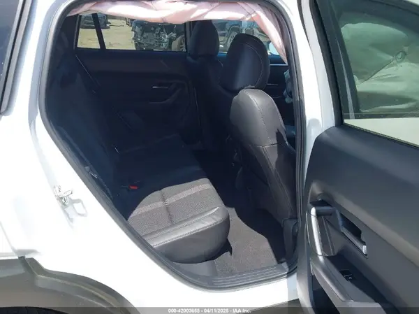 7MMVABAM9RN238736 2024 MAZDA CX-50 - Image 8