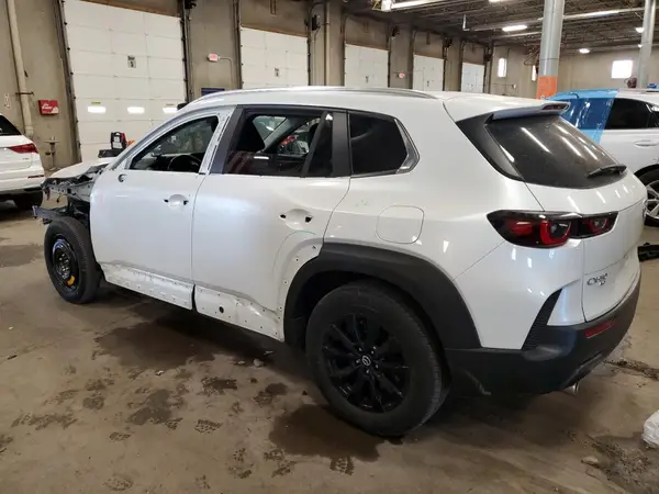 7MMVABAMXRN167692 2024 MAZDA CX-50 - Image 2