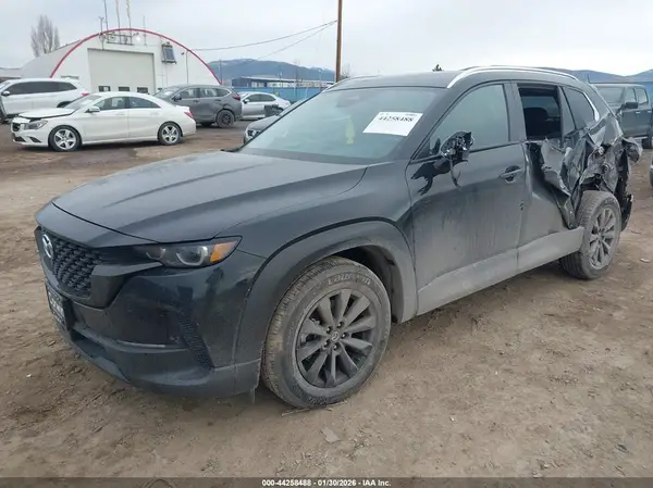 7MMVABBM0SN316504 2025 MAZDA CX-50 - Image 2