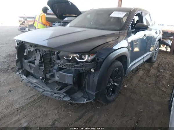 7MMVABBM1SN340441 2025 MAZDA CX-50 - Image 2