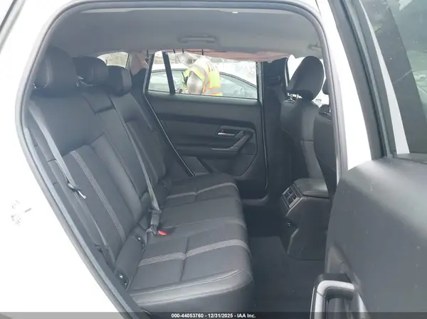 7MMVABBM1SN352413 2025 MAZDA CX-50 - Image 8