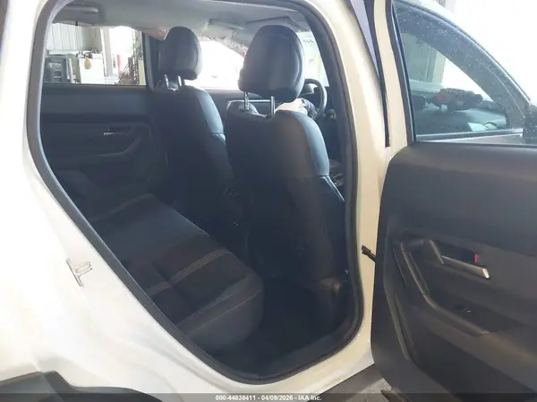 7MMVABBM2RN207116 2024 MAZDA CX-50 - Image 8