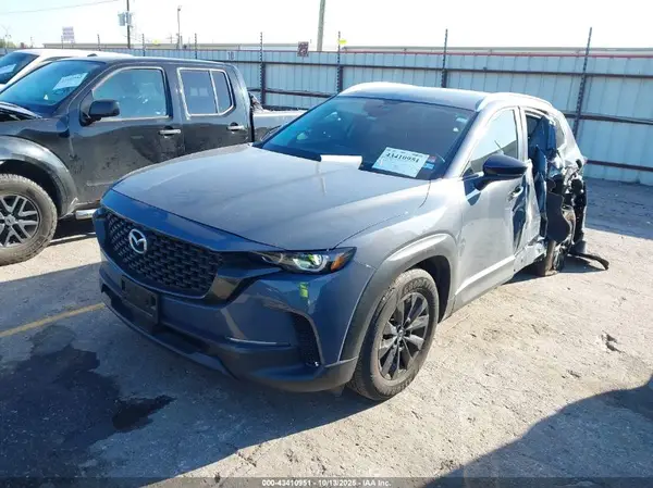 7MMVABBM2RN217211 2024 MAZDA CX-50 - Image 2