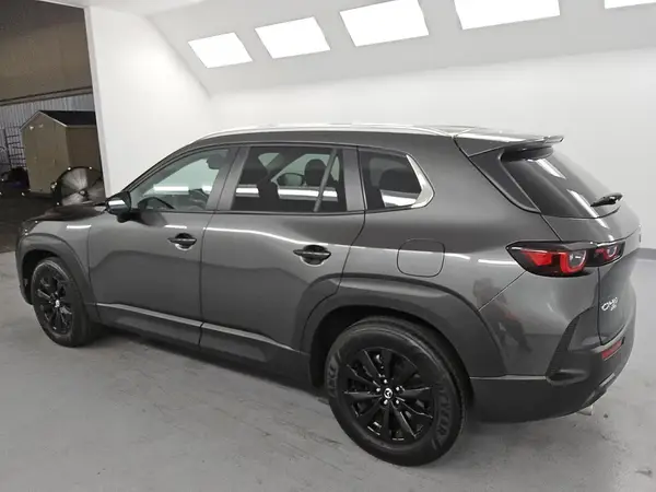 7MMVABBM2SN300174 2025 MAZDA CX-50 - Image 2