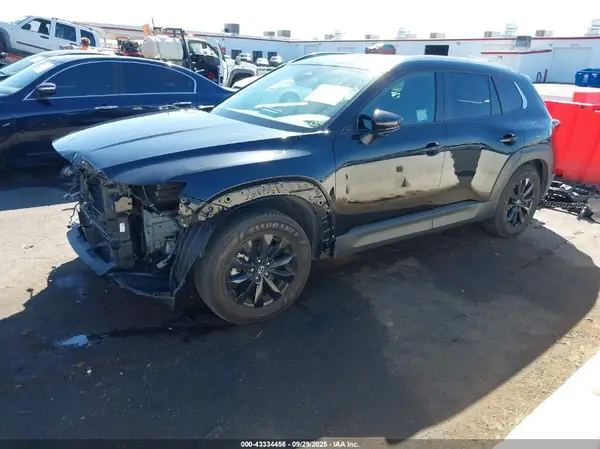 7MMVABBM2SN300370 2025 MAZDA CX-50 - Image 2