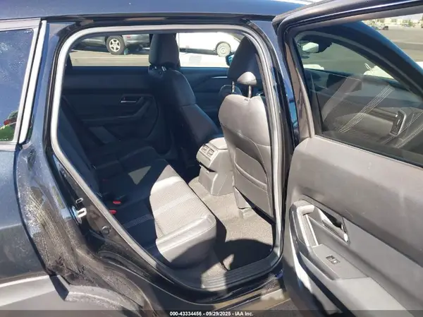 7MMVABBM2SN300370 2025 MAZDA CX-50 - Image 8