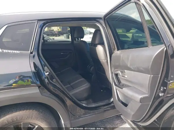7MMVABBM2SN323440 2025 MAZDA CX-50 - Image 8