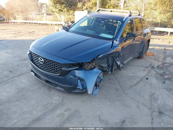 7MMVABBM2SN338018 2025 MAZDA CX-50 - Image 2