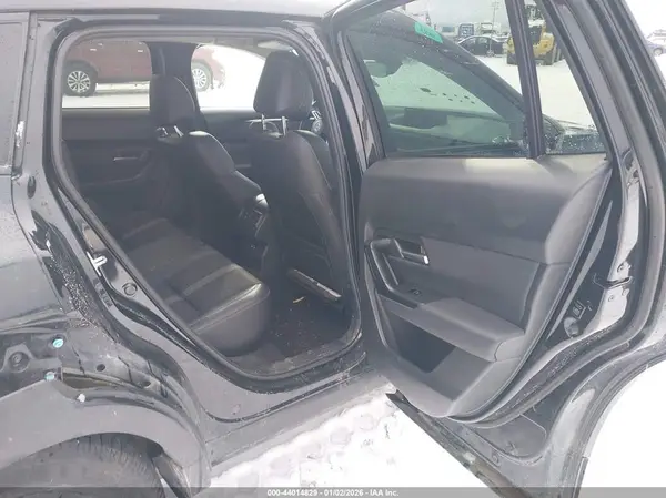 7MMVABBM3RN182744 2024 MAZDA CX-50 - Image 8