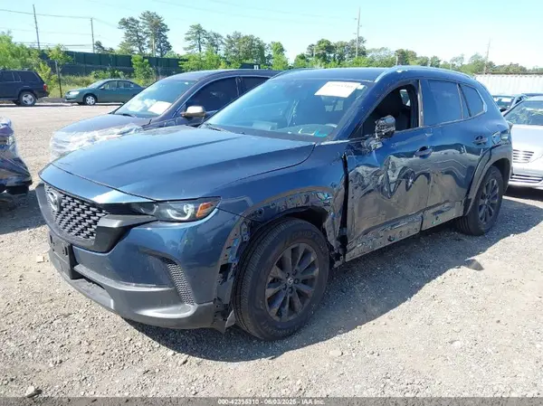 7MMVABBM3RN233207 2024 MAZDA CX-50 - Image 2