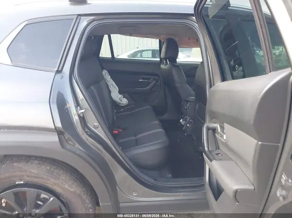7MMVABBM3RN238570 2024 MAZDA CX-50 - Image 8