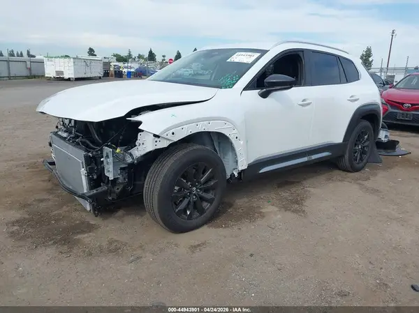 7MMVABBM3SN385669 2025 MAZDA CX-50 - Image 2