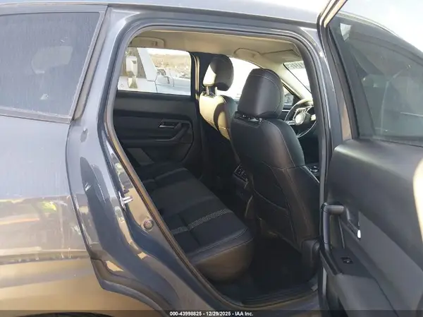 7MMVABBM4SN317509 2025 MAZDA CX-50 - Image 8