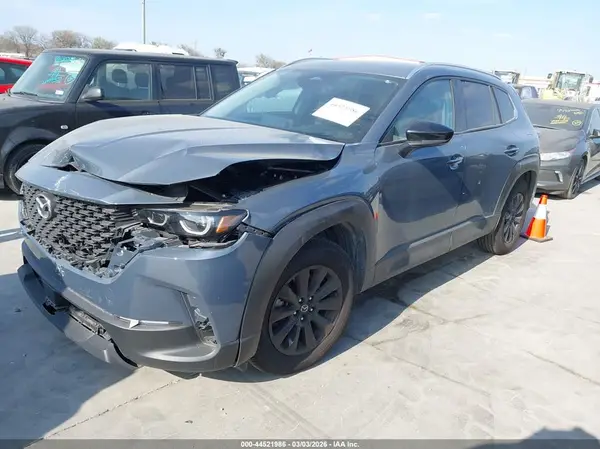 7MMVABBM4SN326601 2025 MAZDA CX-50 - Image 2