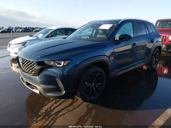 7MMVABBM4SN382053 2025 MAZDA CX-50 - Image 2