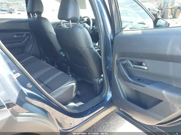 7MMVABBM5SN302808 2025 MAZDA CX-50 - Image 8