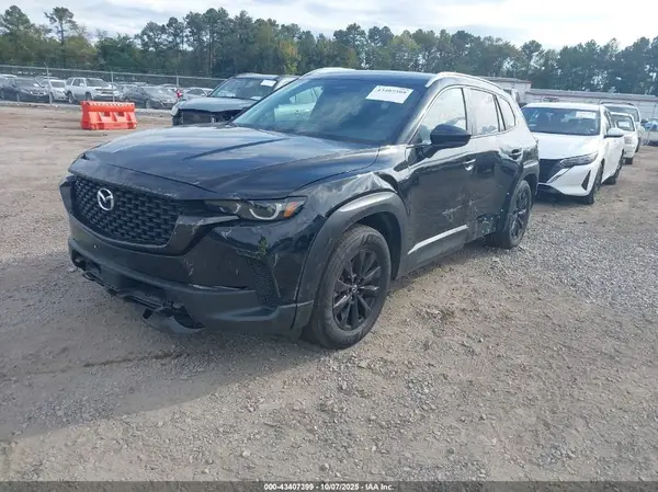 7MMVABBM5SN307555 2025 MAZDA CX-50 - Image 2