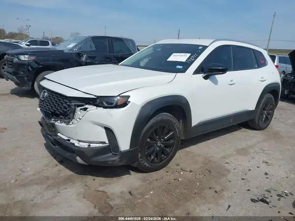 7MMVABBM5SN315218 2025 MAZDA CX-50 - Image 2