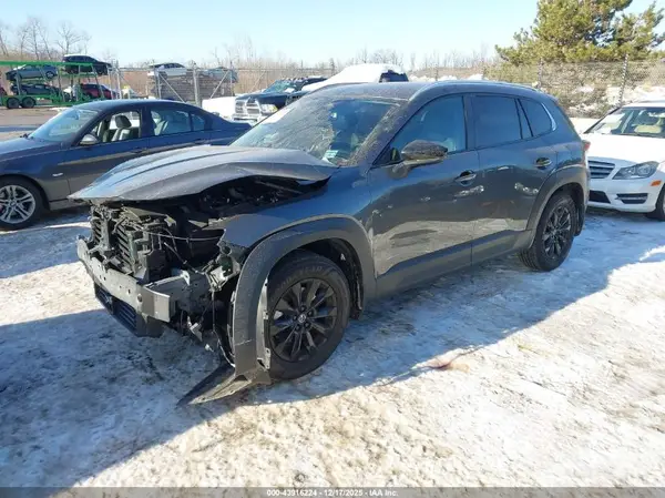 7MMVABBM5SN349370 2025 MAZDA CX-50 - Image 2