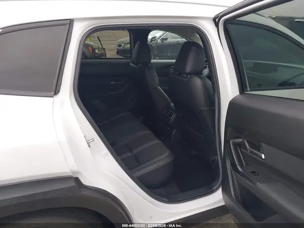 7MMVABBM7RN181306 2024 MAZDA CX-50 - Image 8