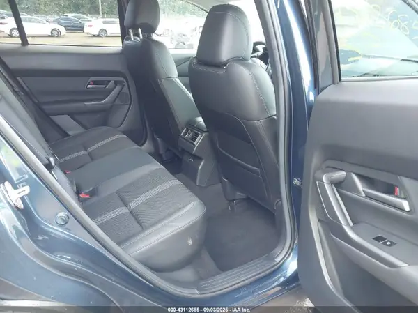 7MMVABBM7SN306293 2025 MAZDA CX-50 - Image 8