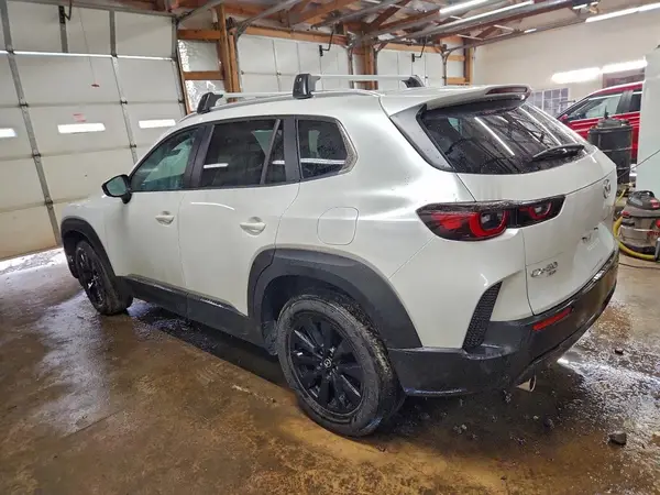 7MMVABBM7SN314538 2025 MAZDA CX-50 - Image 2