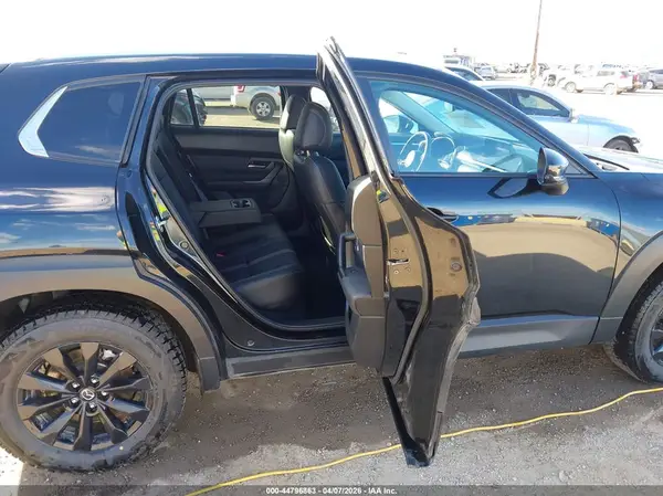 7MMVABBM8RN181802 2024 MAZDA CX-50 - Image 8
