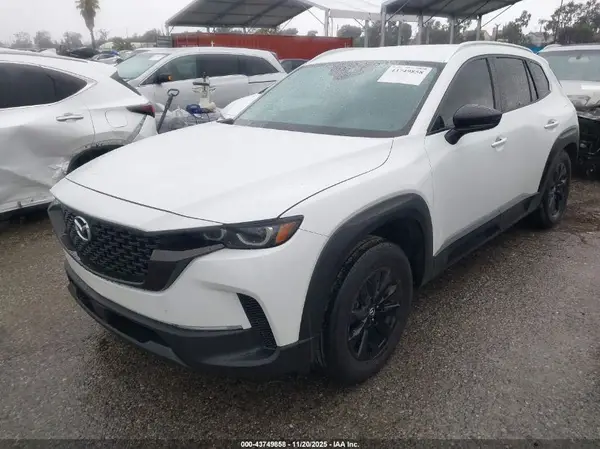 7MMVABBM8RN209758 2024 MAZDA CX-50 - Image 2