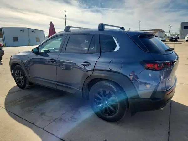 7MMVABBM8RN221621 2024 MAZDA CX-50 - Image 2