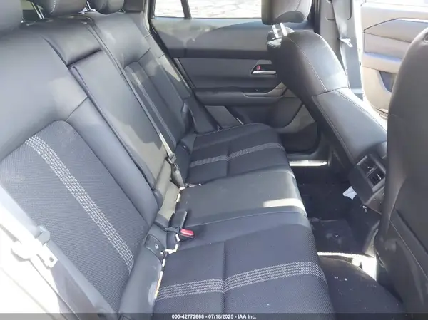 7MMVABBM8SN313088 2025 MAZDA CX-50 - Image 8