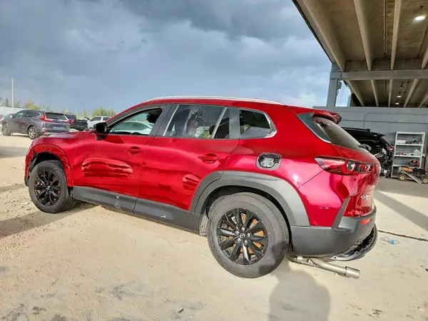 7MMVABBM8SN330845 2025 MAZDA CX-50 - Image 2