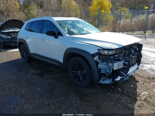 7MMVABBM9SN303802 2025 MAZDA CX-50 - Image 1