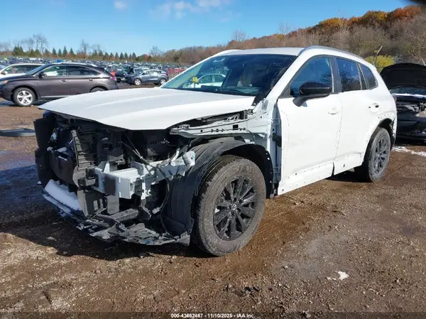 7MMVABBM9SN303802 2025 MAZDA CX-50 - Image 2