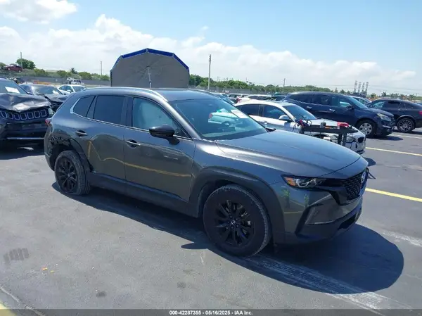 7MMVABBM9SN316758 2025 MAZDA CX-50 - Image 1