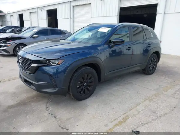 7MMVABBM9SN341868 2025 MAZDA CX-50 - Image 2